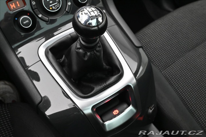 Peugeot 5008 1,6 HDi 84 kW 7/míst PANO 2014