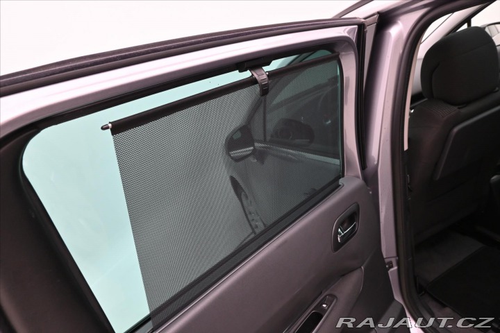 Peugeot 5008 1,6 HDi 84 kW 7/míst PANO 2014