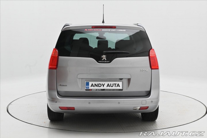 Peugeot 5008 1,6 HDi 84 kW 7/míst PANO 2014