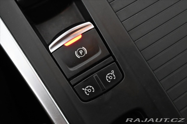 Renault Mégane 1,3 TCe 103kW AT7 LIMITED 2020