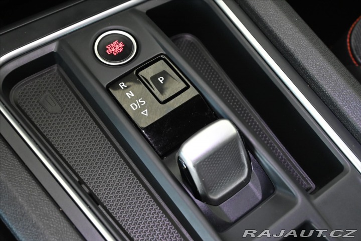 Seat Leon 2,0 TDI 110kW FR DSG Záru 2022