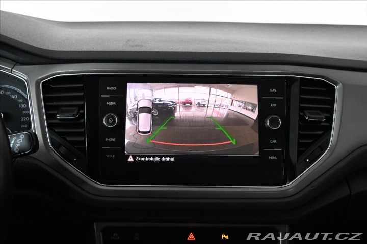 Volkswagen T-Roc 2,0 TDI 110 kW DSG NAVI Z 2020