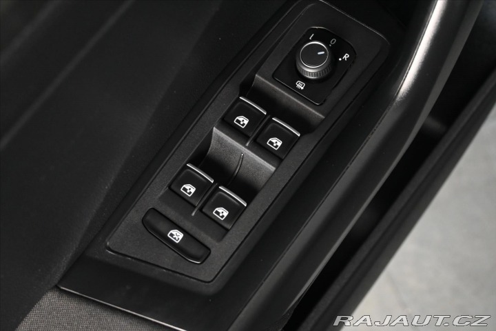 Volkswagen T-Roc 2,0 TDI 110 kW DSG NAVI Z 2020