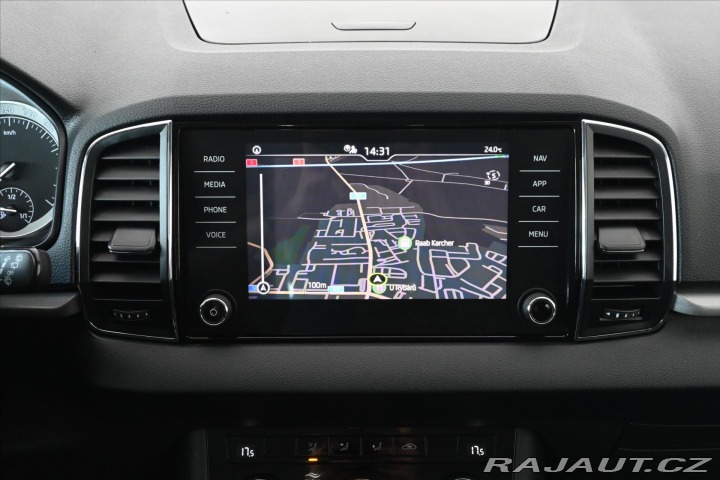 Škoda Karoq 1,0 TSi 81kW Ambiente Zár 2021