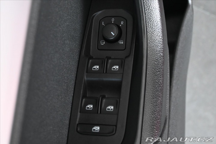 Škoda Karoq 1,0 TSi 81kW Ambiente Zár 2021