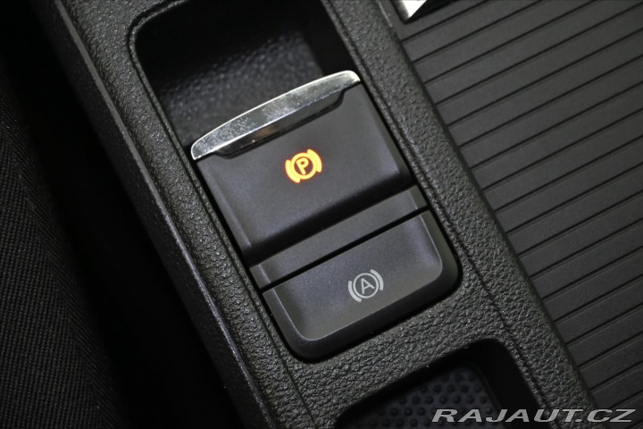 Škoda Octavia 2,0 TDi 110 kW DSG AMBIEN 2021