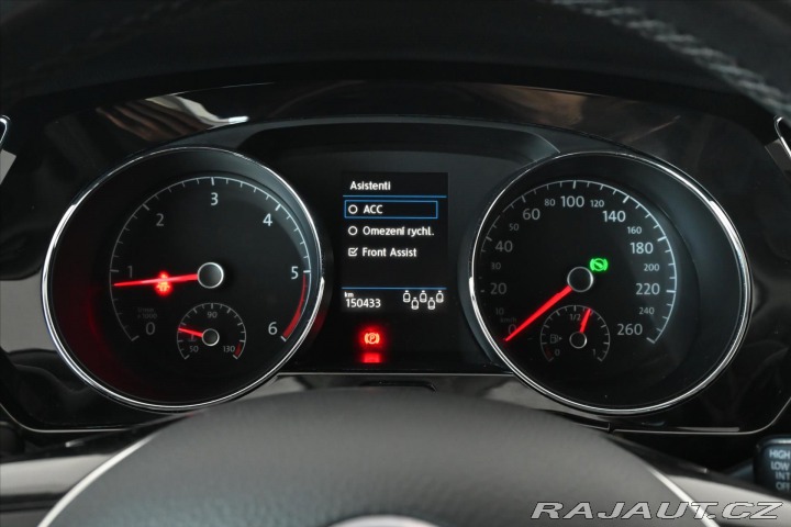 Volkswagen Touran 2,0 TDI 110 kW DSG 7Míst 2021