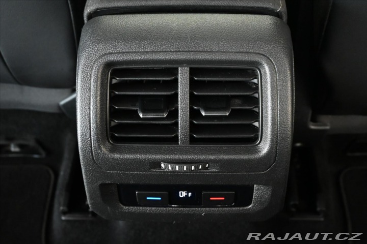 Volkswagen Touran 2,0 TDI 110 kW DSG 7Míst 2021