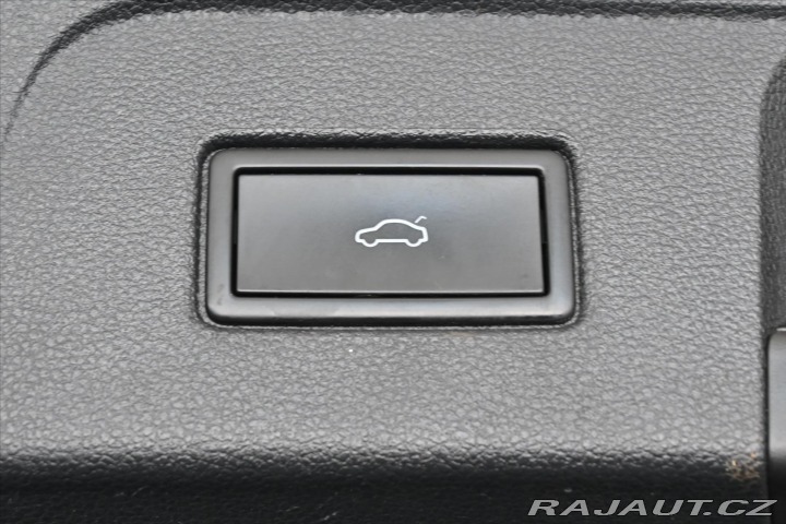 Volkswagen Touran 2,0 TDI 110kW DSG 7Míst H 2021