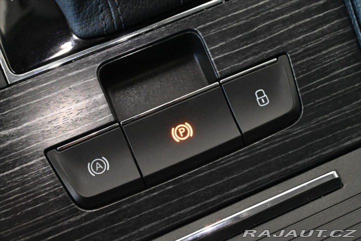 Škoda Superb 2,0 TDI 110 kW*DSG*STYLE* 2020