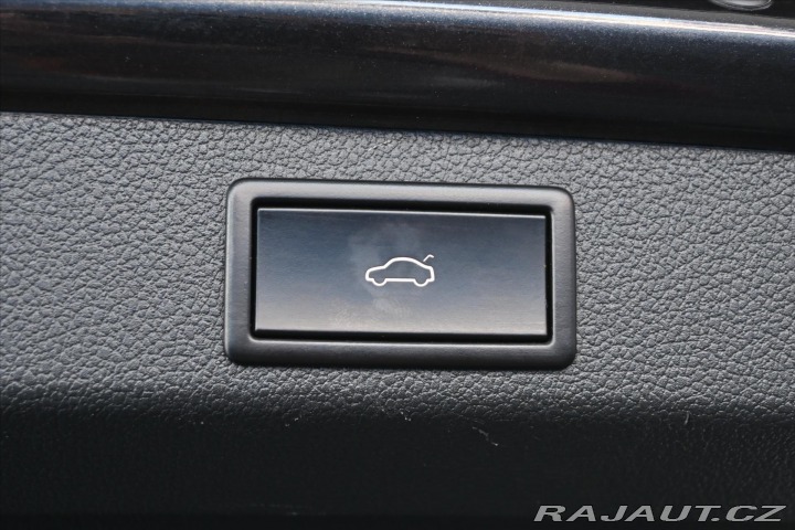 Škoda Superb 2,0 TDI 110 kW*DSG*STYLE* 2020