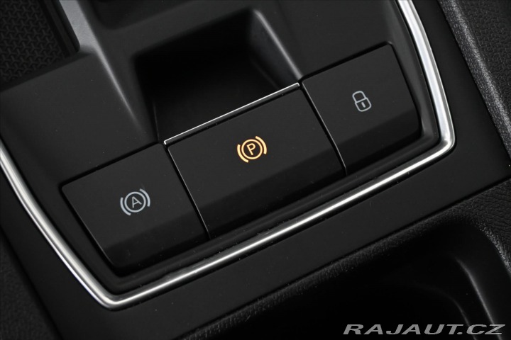 Seat Leon 2,0 FR TDI 110 kW DSG Pan 2022