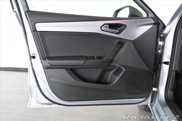 Seat Leon 2,0 TDI 110kW FR DSG PANO 2022