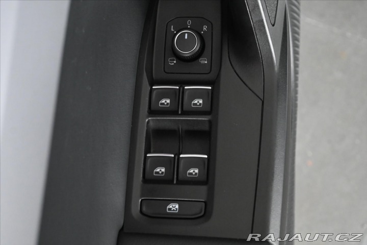 Seat Leon 2,0 FR TDI 110 kW DSG Pan 2022