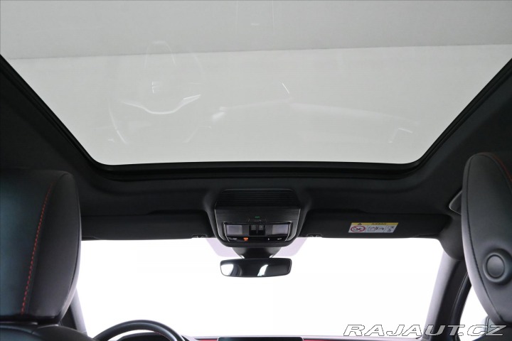 Seat Leon 2,0 TDI 110kW FR DSG PANO 2022