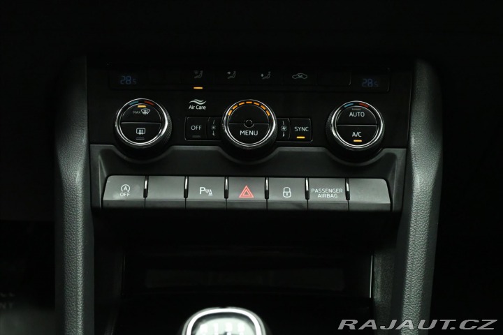 Škoda Karoq 1,0 TSI 85kW Ambition Zár 2020