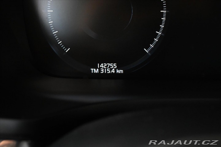Volvo V60 2,0 B4 162 kW AT8 R-Desig 2022