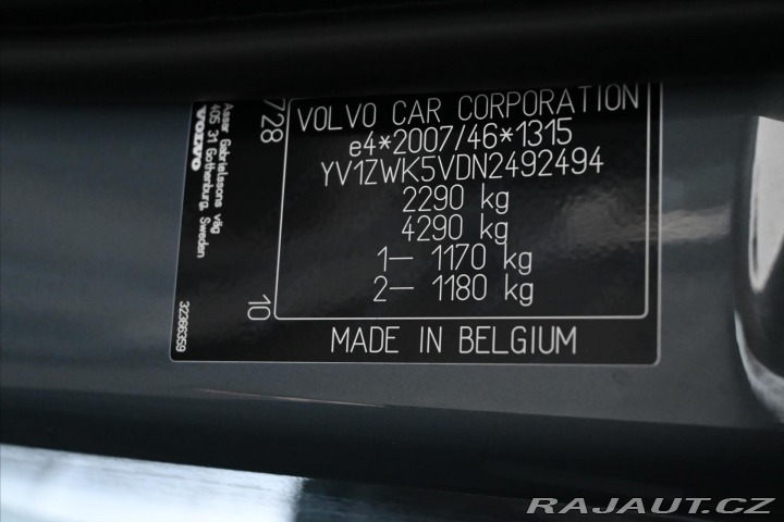 Volvo V60 2,0 B4 162 kW AT8 R-Desig 2022