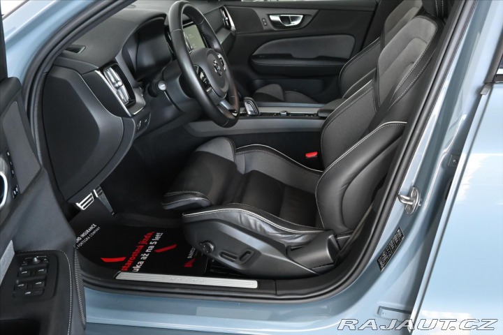 Volvo V60 2,0 B4 162 kW AT8 R-Desig 2022