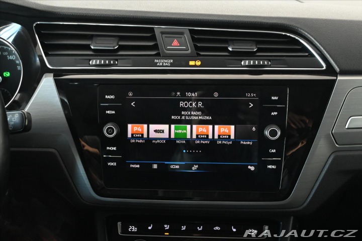 Volkswagen Touran 2,0 TDi 110 kW DSG 7/Míst 2021
