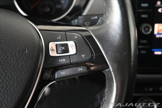 Volkswagen Touran 2,0 TDi 110 kW DSG 7/Míst 2021