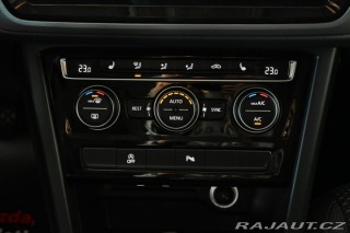Volkswagen Touran 2,0 TDi 110 kW DSG 7/Míst 2021