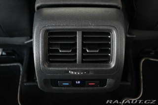 Volkswagen Touran 2,0 TDi 110 kW DSG 7/Míst 2021