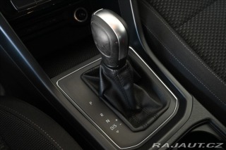 Volkswagen Touran 2,0 TDi 110 kW DSG 7/Míst 2021