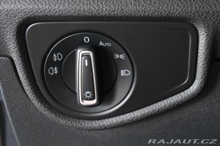 Volkswagen Touran 2,0 TDi 110 kW DSG 7/Míst 2021