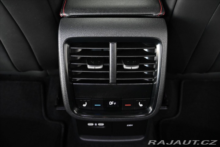 Škoda Octavia 2,0 RS TDI 147 kW DSG Zár 2022