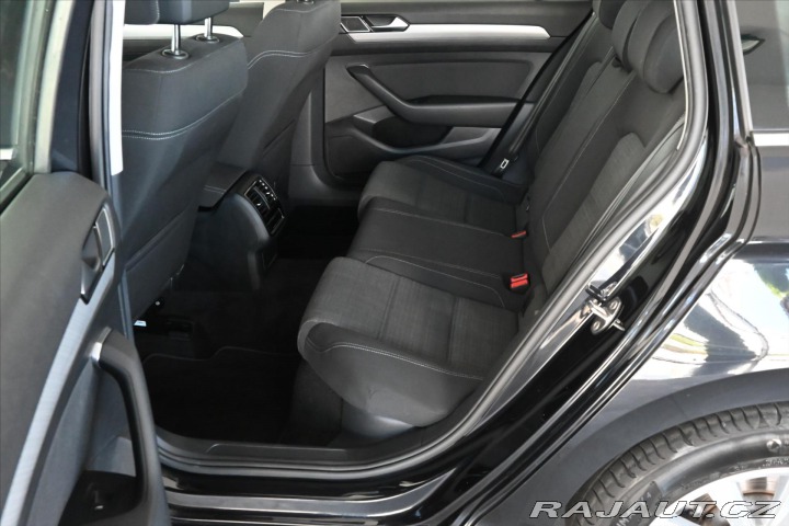 Volkswagen Passat 2,0 TDI 110 kW DSG BUSINE 2022