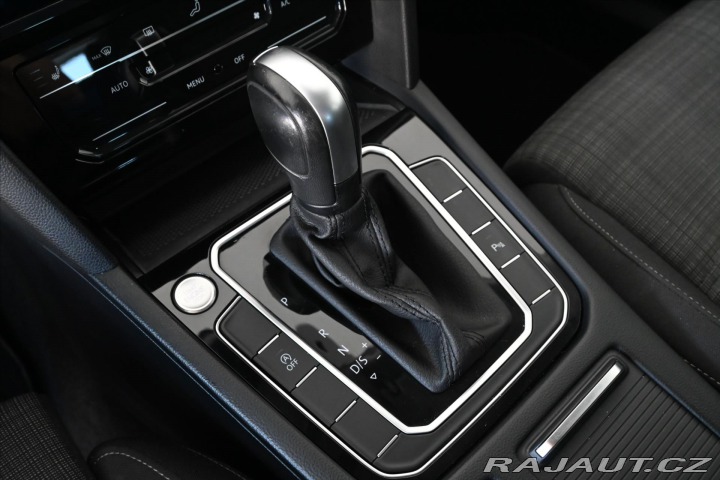 Volkswagen Passat 2,0 TDI 110 kW DSG BUSINE 2022