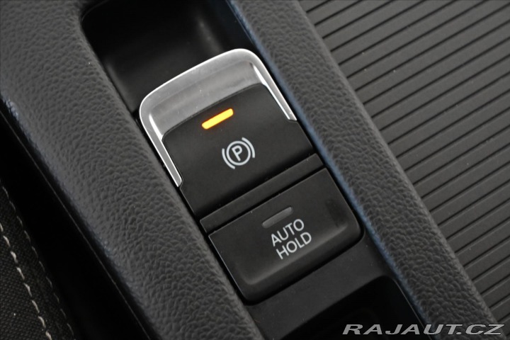 Volkswagen Passat 2,0 TDI 110 kW DSG BUSINE 2022