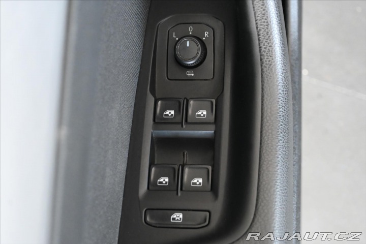 Volkswagen Passat 2,0 TDI 110 kW DSG BUSINE 2022