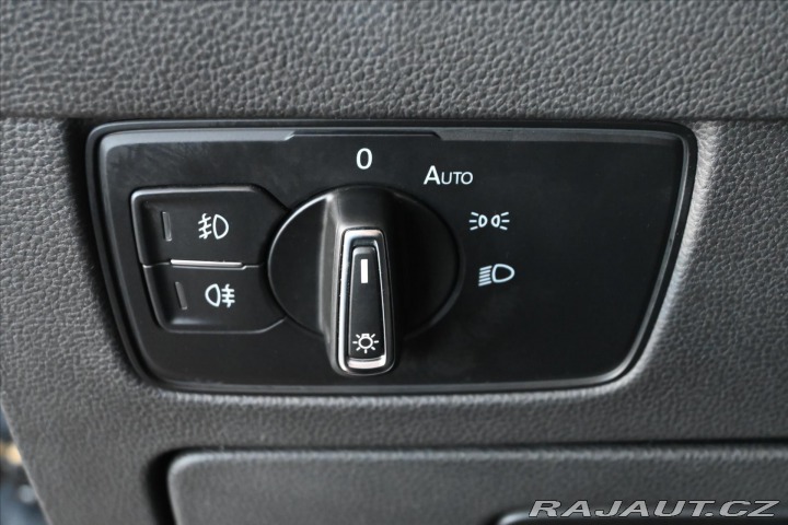 Volkswagen Passat 2,0 TDI 110 kW DSG BUSINE 2022