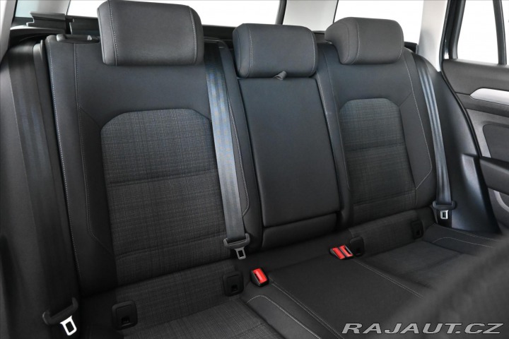Volkswagen Passat 2,0 TDI 110 kW DSG BUSINE 2022