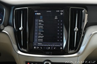 Volvo V60 2,0 B4 145 KW AT8 INSCRIP 2022