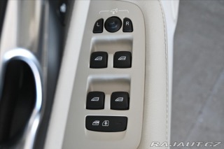 Volvo V60 2,0 B4 145 KW AT8 INSCRIP 2022