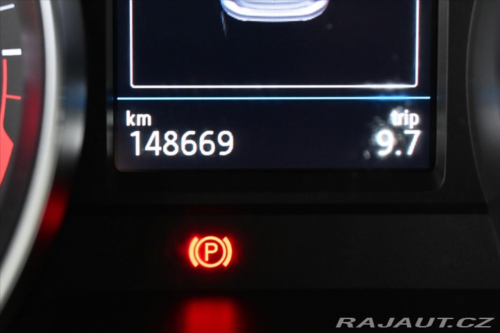 Volkswagen Passat 2,0 TDI 110 kW DSG Busine 2020