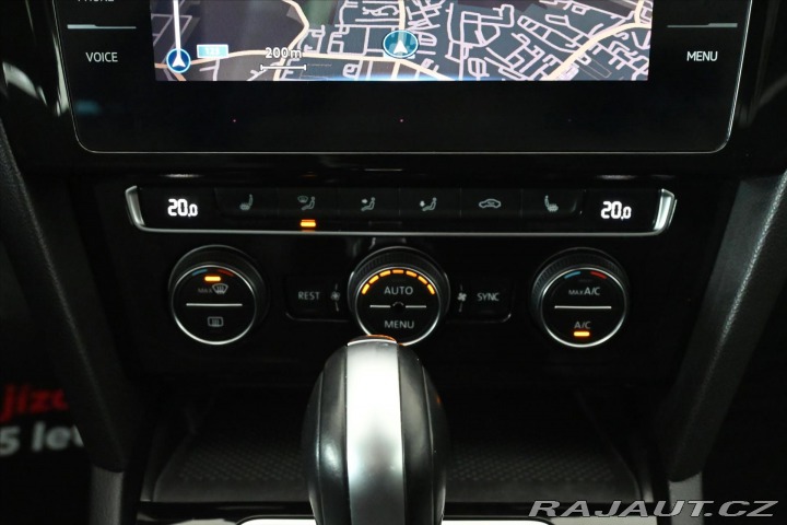 Volkswagen Passat 2,0 TDI 110 kW DSG Busine 2020