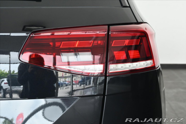 Volkswagen Passat 2,0 TDI 110 kW DSG Busine 2020