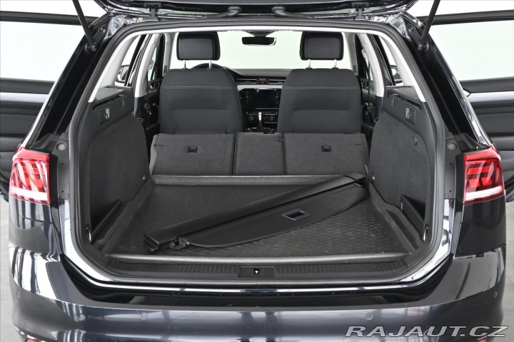 Volkswagen Passat 2,0 TDI 110 kW DSG Busine 2020