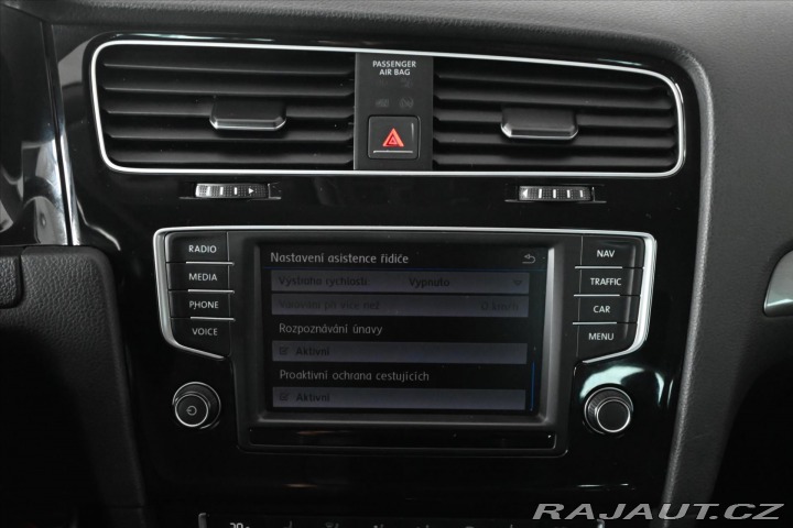 Volkswagen Golf 1,6 TDi 81 kW ALLSTAR Zár 2016