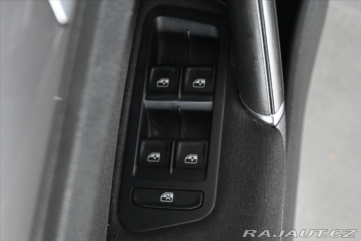 Volkswagen Golf 1,6 TDi 81 kW ALLSTAR Zár 2016