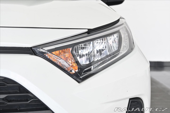 Toyota RAV4 2,0 VVT-iE 130kW NAVI Com 2021
