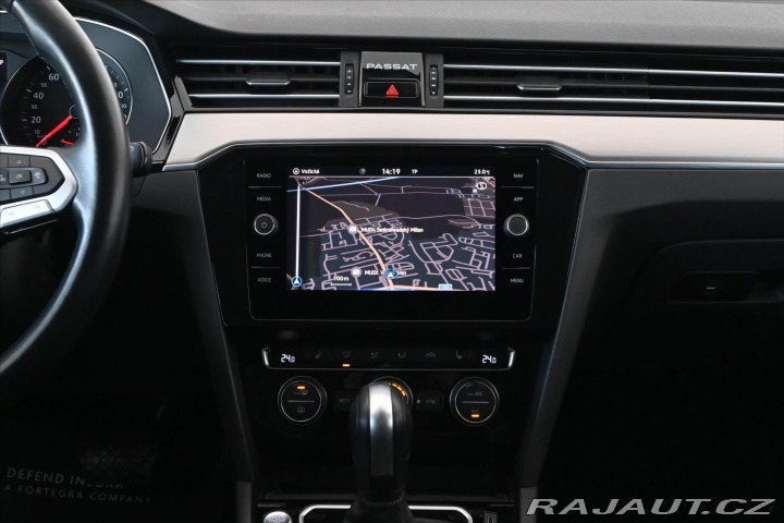 Volkswagen Passat 2,0 TDI 110 kW DSG ELEGAN 2020