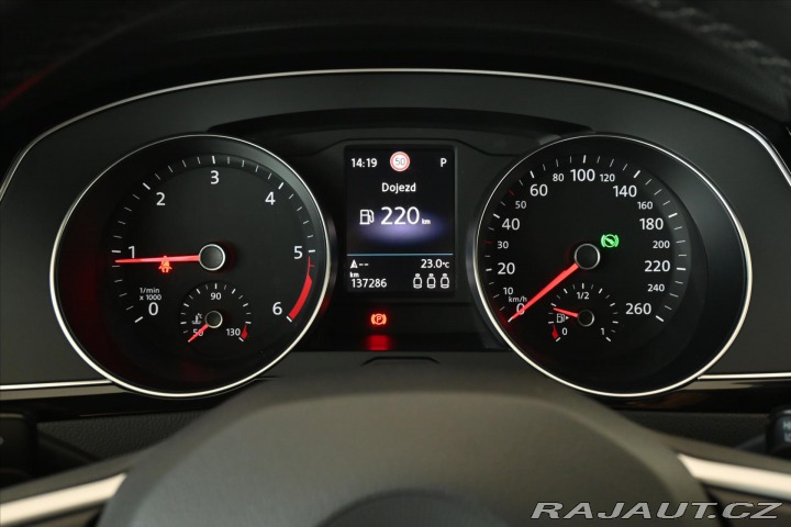 Volkswagen Passat 2,0 TDI 110 kW DSG ELEGAN 2020