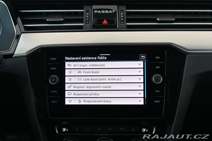 Volkswagen Passat 2,0 TDI 110 kW DSG ELEGAN 2020