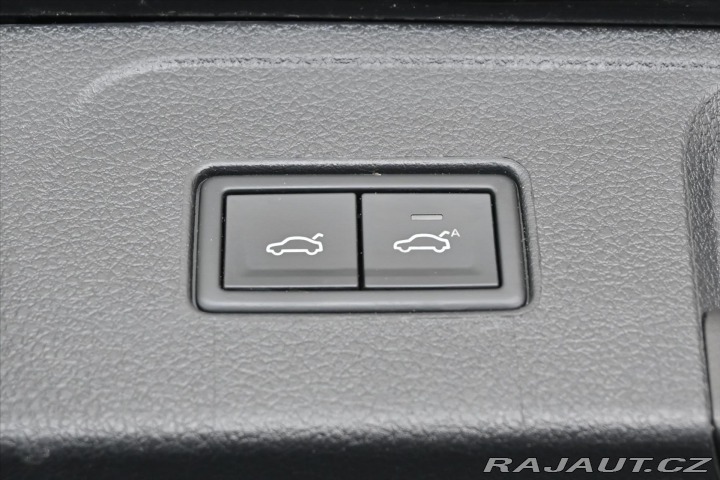 Volkswagen Passat 2,0 TDI 110 kW DSG ELEGAN 2020