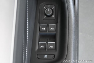 Volkswagen Passat 2,0 TDI 110 kW DSG ELEGAN 2020